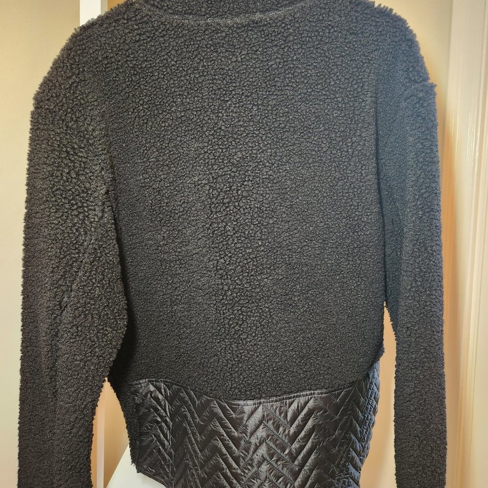 SALE! NWT Athleta Cozy Sherpa Snap Sweatshirt (pullover) - Black Size M - Picture 4 of 5